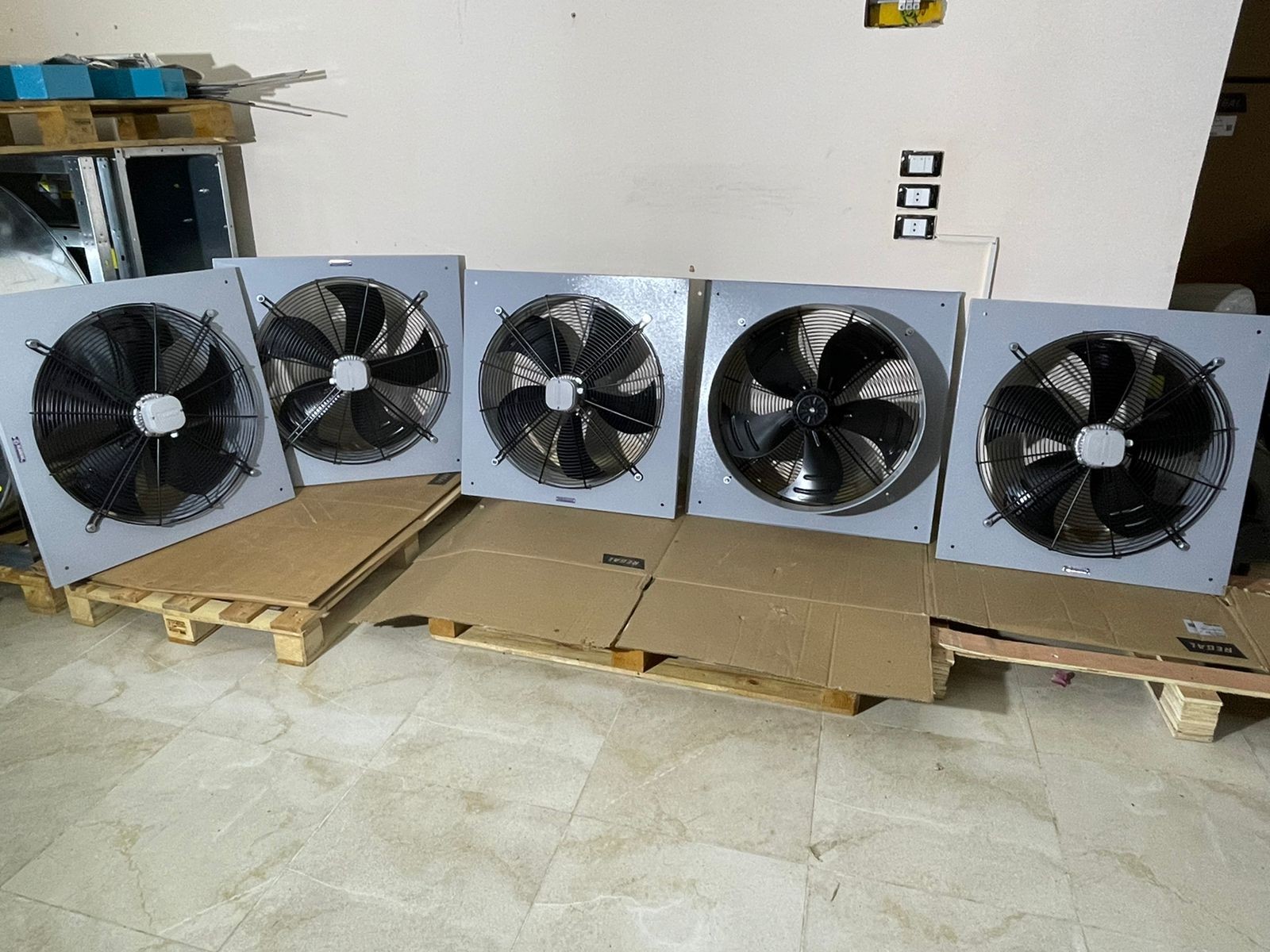 Axial wall fans